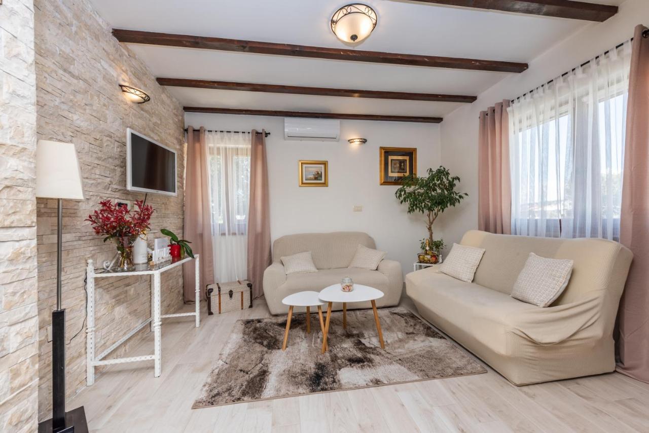 ביבינייה Villa Aldonna מראה חיצוני תמונה